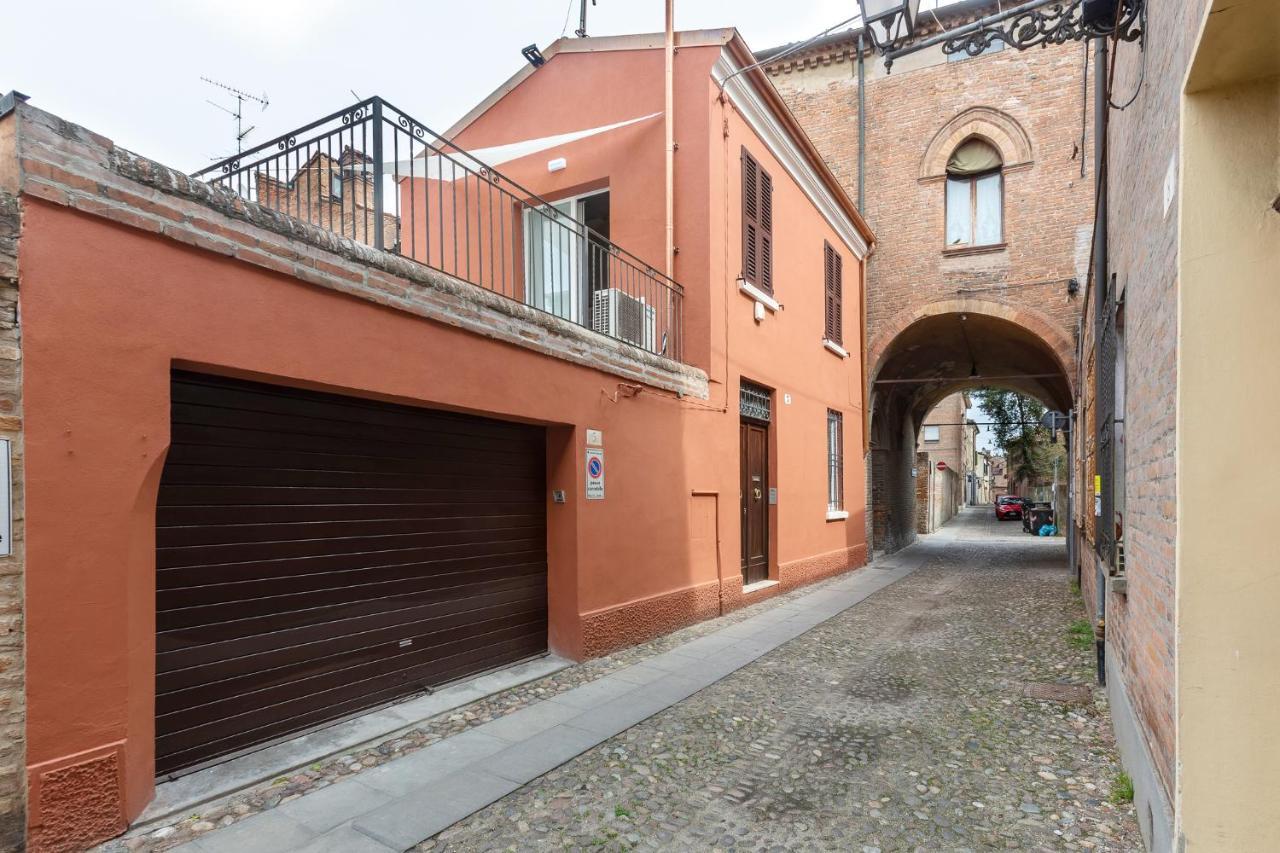 Ferrara Casa Dell'Archivolto Con Garage Apartment Ngoại thất bức ảnh